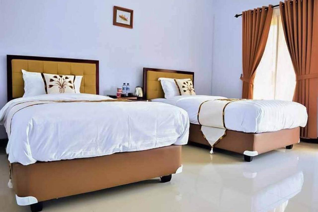Malang Hill Syariah Redpartner Hotel Exterior photo