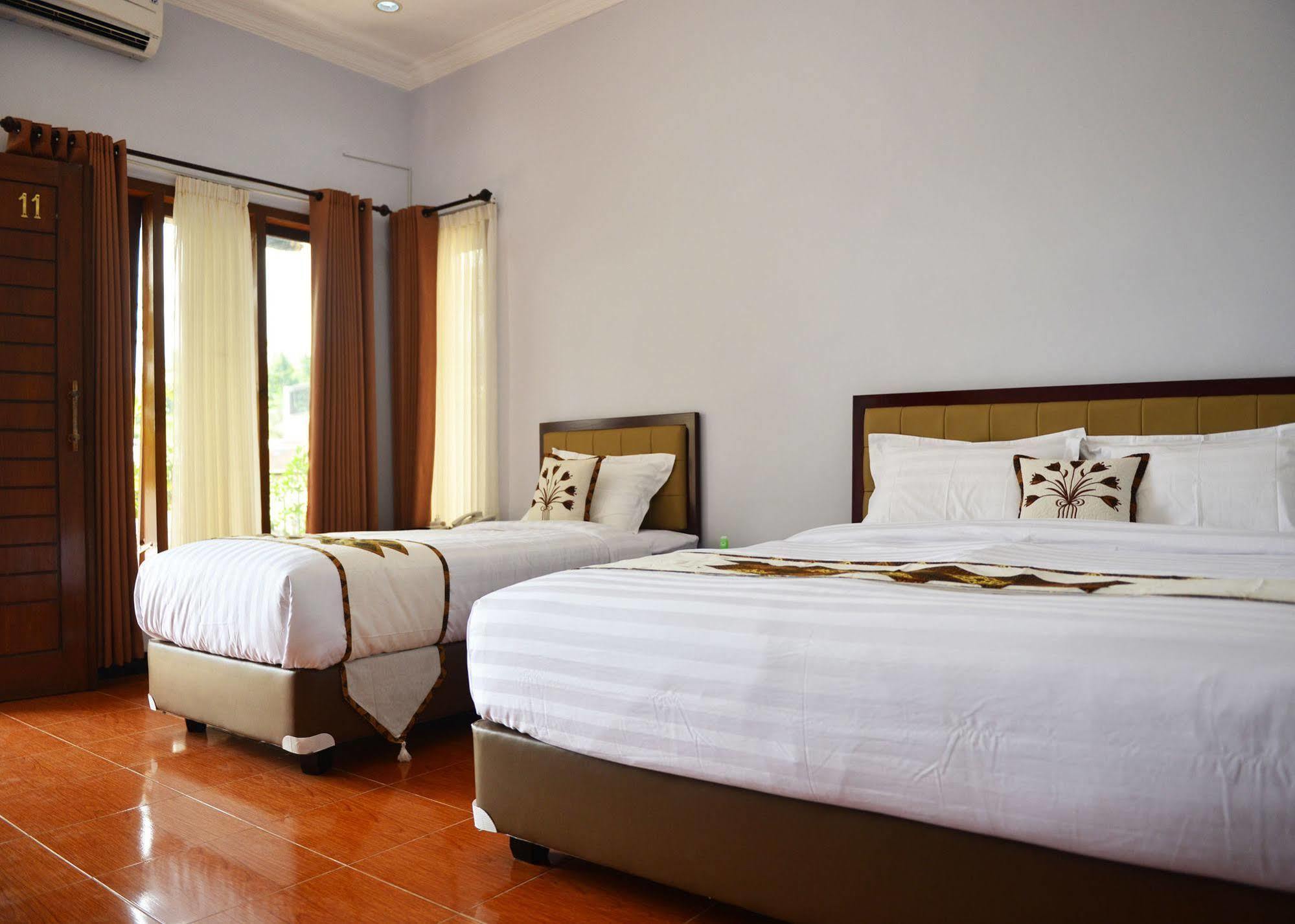 Malang Hill Syariah Redpartner Hotel Exterior photo