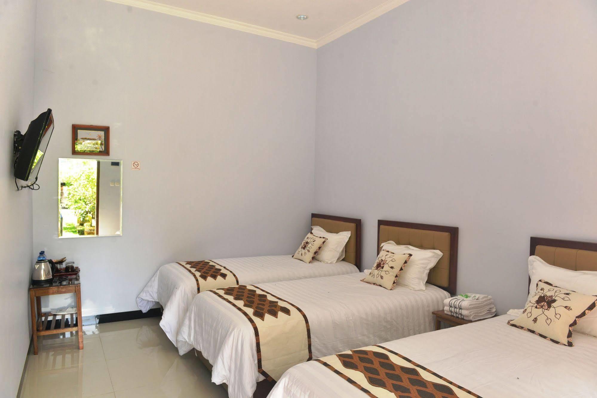 Malang Hill Syariah Redpartner Hotel Exterior photo